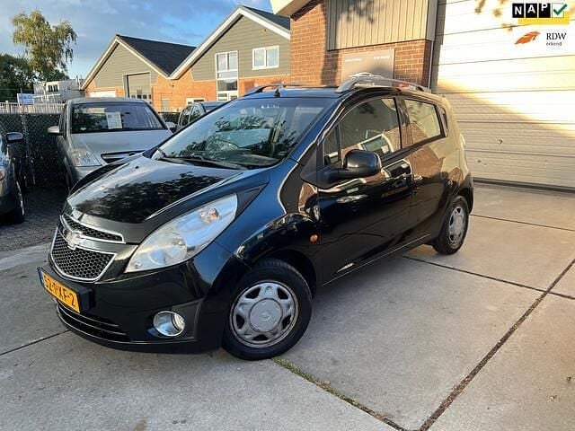 Zwart Gebruikt 2011 Chevrolet Spark LS Hatchback | € 1.650 (Goede deal) - Afbeelding 1/4