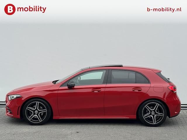 Occasion Mercedes A180 Business 136 PK (100 kW) 2019 Rood Hatchback