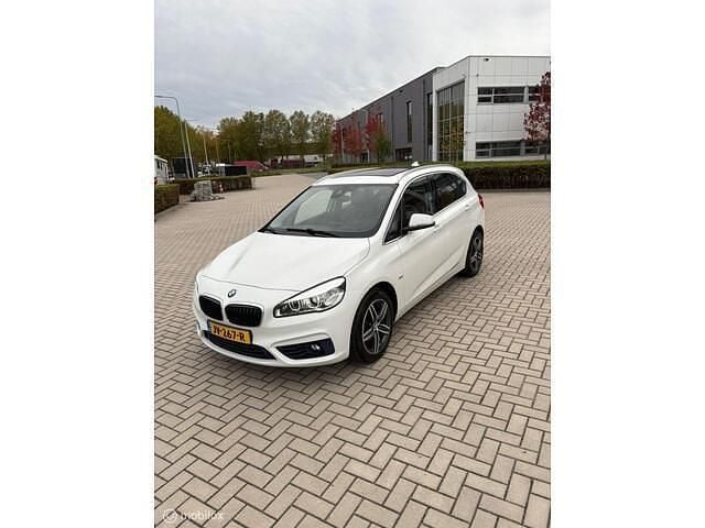 Wit Occasion 2016 BMW 216 Executive Stationwagen | € 11.550 (Eerlijke prijs) - Afbeelding 1/4