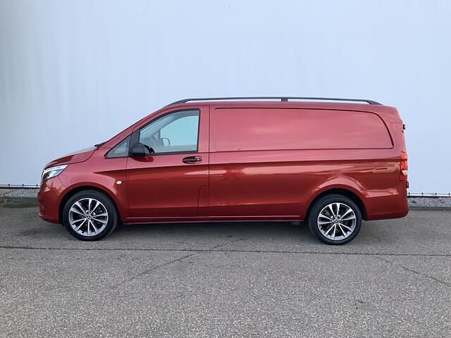 Occasion Mercedes Vito 165 PK (121 kW) 2021 Rood Van