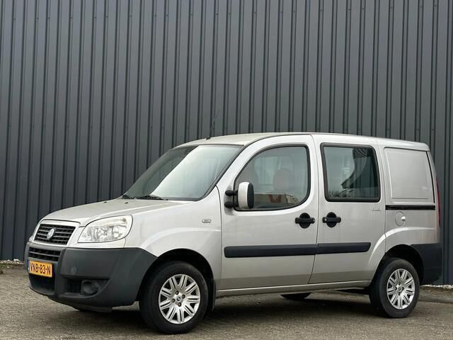 Occasion Fiat Doblò 103 PK (75 kW) 2006 Grijs MPV