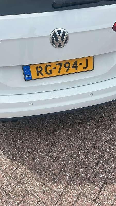 Gebruikt 2017 VW Touran Comfortline MPV | € 9.900 (Super prijs) - Afbeelding 1/2