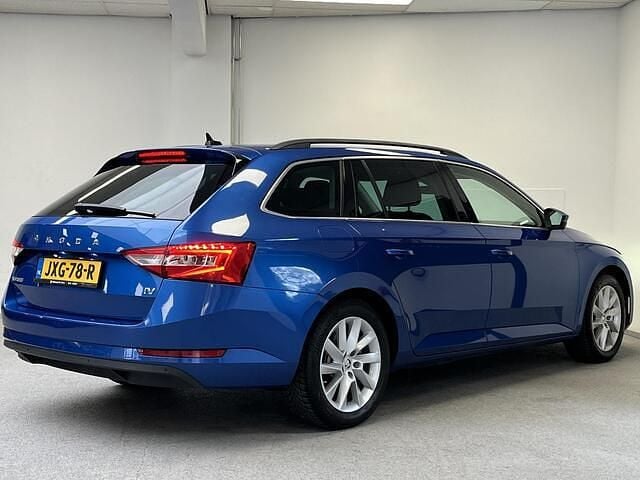 Occasion Skoda Superb Business Line 218 PK (160 kW) 2020 Blauw Stationwagen