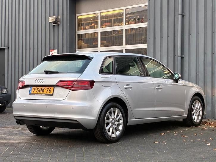 Occasion Audi A3 Attraction 123 PK (90 kW) 2013 Grijs Hatchback