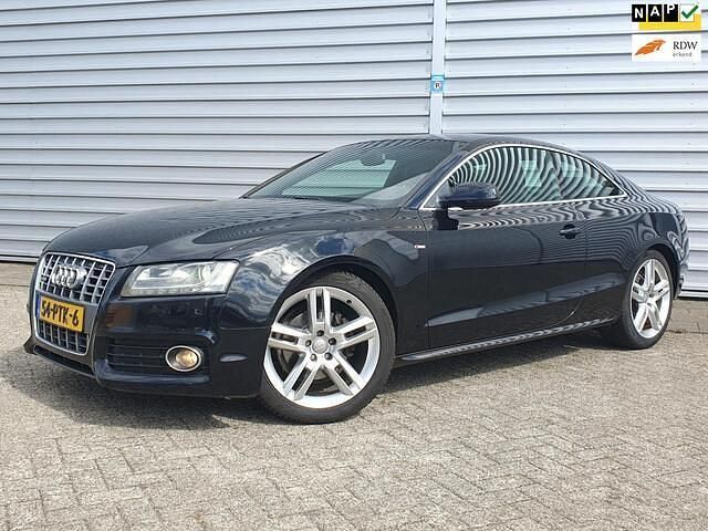 Zwart Gebruikt 2011 Audi A5 S-Line Coupé | € 7.999 (Eerlijke prijs) - Afbeelding 1/4