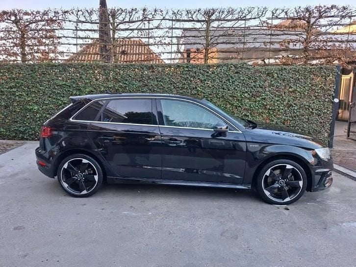 Occasion 2016 Audi e-tron Sportback S-Line SUV | € 9.999 - Afbeelding 1/4