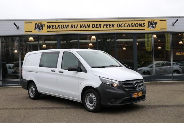 Wit Gebruikt 2019 Mercedes Vito MPV | € 19.950 (Duur) - Afbeelding 1/4