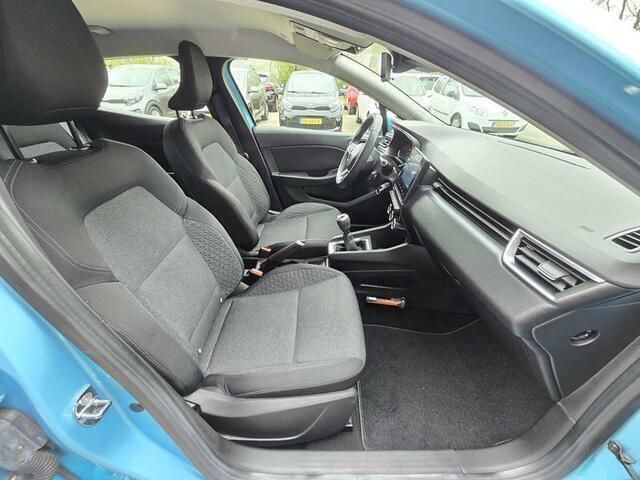 Occasion Renault Clio V Intens 101 PK (74 kW) 2020 Blauw Hatchback