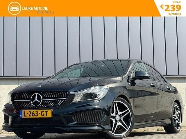 Zwart Gebruikt 2015 Mercedes CLA180 AMG Sedan | € 14.930 (Goede deal) - Afbeelding 1/4