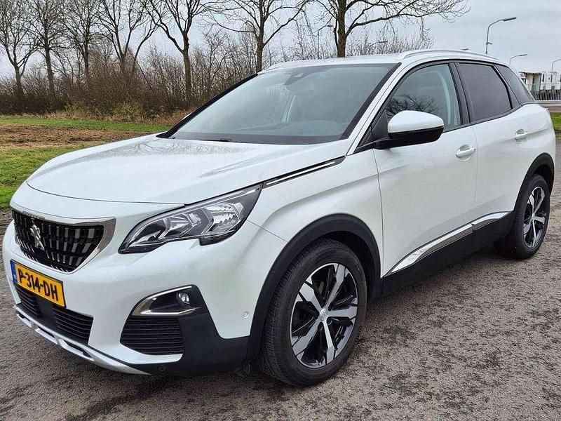 Wit Gebruikt 2018 Peugeot 3008 Allure MPV | € 17.945 (Eerlijke prijs) - Afbeelding 1/4
