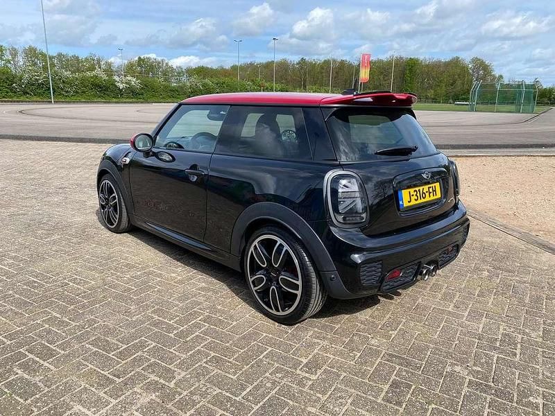 Zwart Gebruikt 2015 Mini John Cooper Works Chili Hatchback | € 17.950 (Iets duurder) - Afbeelding 1/4