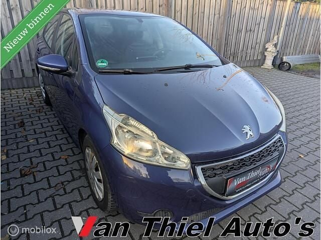 Blauw (metallic) Gebruikt 2014 Peugeot 208 Active Hatchback | € 4.999 (Goede deal) - Afbeelding 1/4