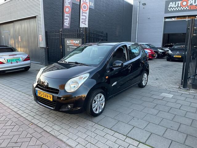 Zwart Gebruikt 2011 Suzuki Alto Cool Hatchback | € 2.499 (Goede deal) - Afbeelding 1/4