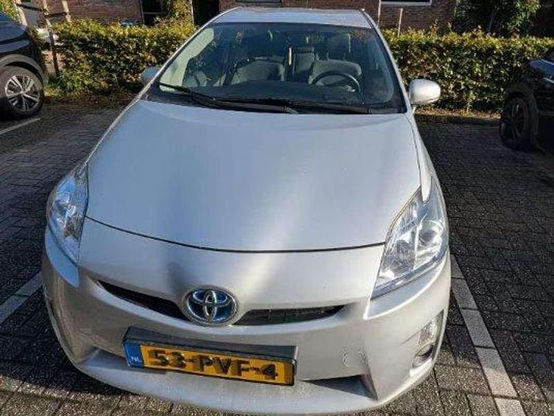 Grijs Gebruikt 2011 Toyota Prius Hatchback | € 8.300 (Eerlijke prijs) - Afbeelding 1/4