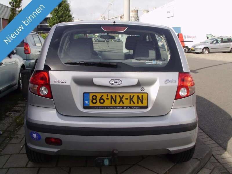 Grijs Gebruikt 2004 Hyundai Getz GLS Hatchback | € 1.999 (Duur) - Afbeelding 1/4