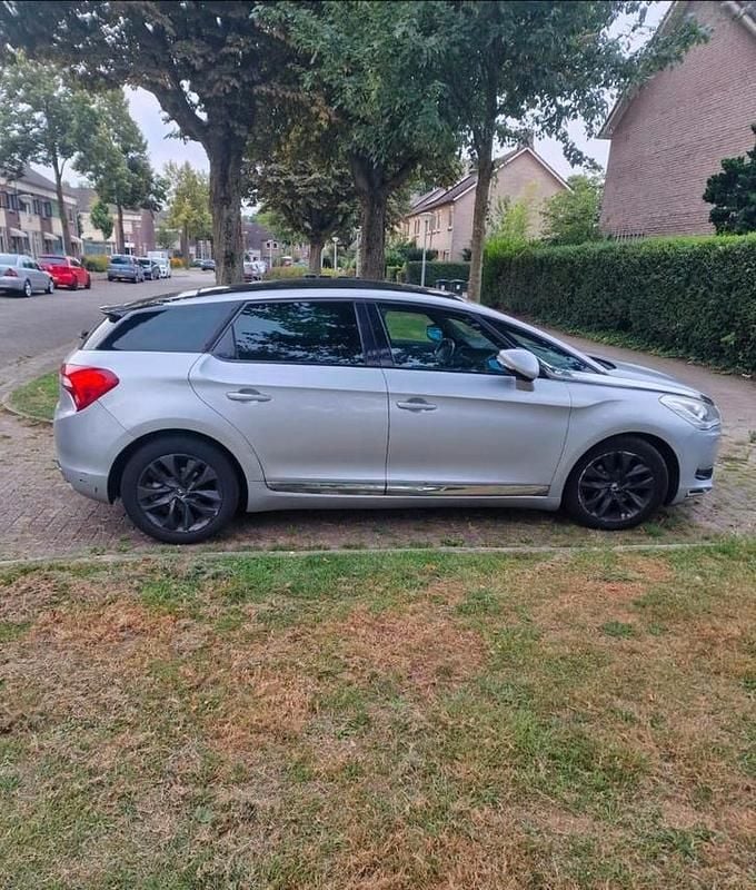 Occasion 2012 Citroën DS5 Hatchback | € 4.000 (Iets duurder) - Afbeelding 1/4