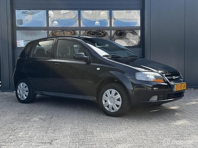 Zwart Gebruikt 2007 Chevrolet Kalos Hatchback | € 1.499 (Iets duurder) - Afbeelding 1/4