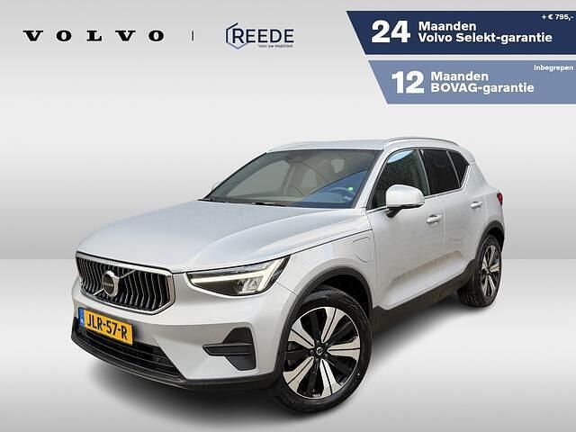 Grijs Occasion 2022 Volvo XC40 Core SUV | € 30.850 (Eerlijke prijs) - Afbeelding 1/4