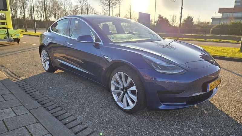 Occasion Tesla Model 3 RWD 239 kW (325 PK) 2019 Blauw Sedan