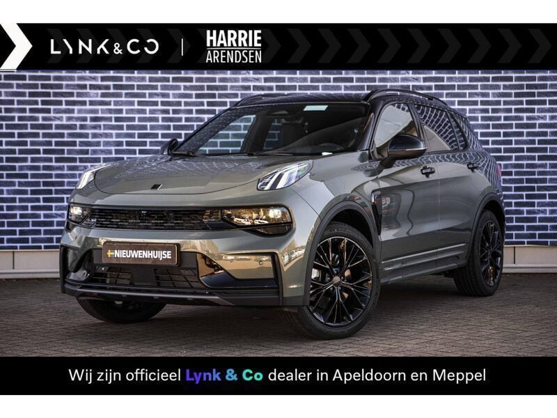 Groen Gebruikt 2025 Lynk & Co 01 SUV | € 43.899 - Afbeelding 1/4