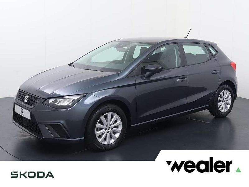 Grijs Gebruikt 2023 Seat Ibiza Style Hatchback | € 15.540 (Eerlijke prijs) - Afbeelding 1/3