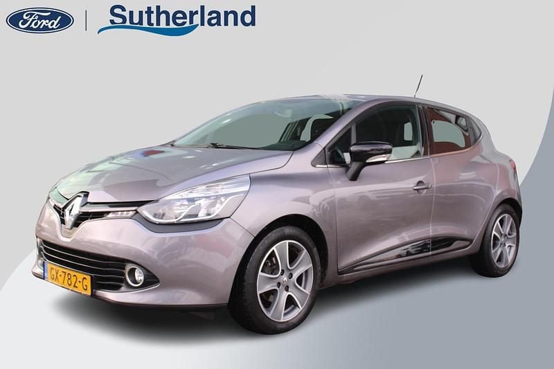Grijs Occasion 2015 Renault Clio IV Night&Day Hatchback | € 7.250 (Eerlijke prijs) - Afbeelding 1/4