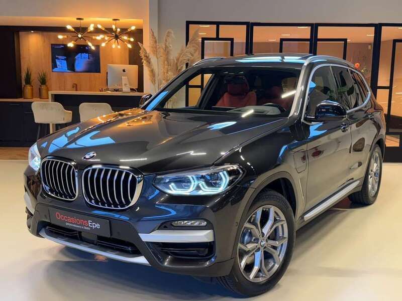 Grijs, metallic lak Gebruikt 2020 BMW X3 xLine SUV | € 32.900 (Goede deal) - Afbeelding 1/4