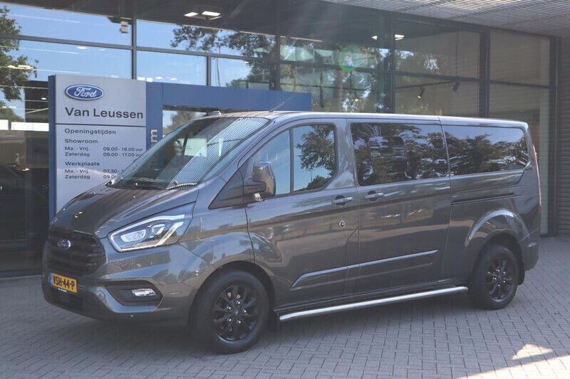 Grijs Gebruikt 2022 Ford Transit Custom Limited Van | € 36.390 (Duur) - Afbeelding 1/4