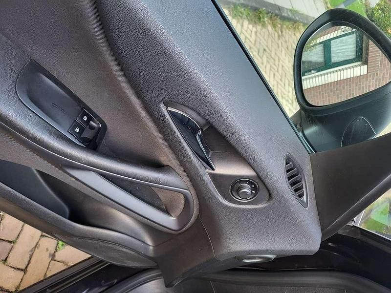 Bruin Gebruikt 2012 Opel Zafira Tourer Business Edition MPV | € 7.500 (Duur) - Afbeelding 1/4