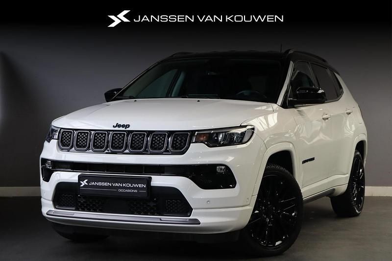 Wit Gebruikt 2022 Jeep Compass SUV | € 27.395 - Afbeelding 1/4