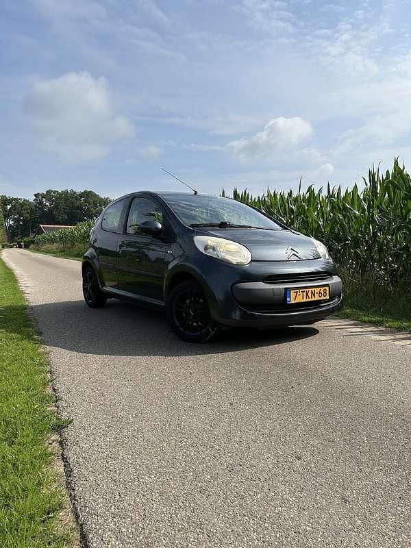 Zwart Gebruikt 2005 Citroën C1 Hatchback | € 2.100 (Eerlijke prijs) - Afbeelding 1/4