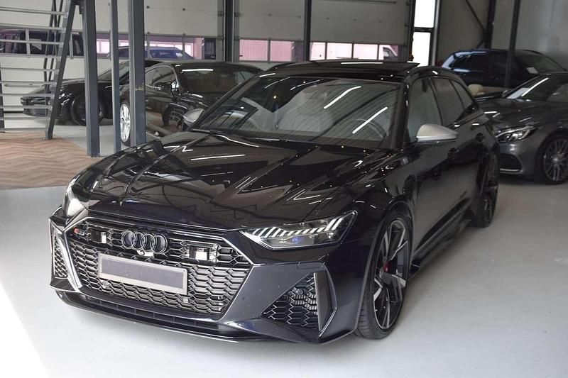 Zwart Occasion 2022 Audi RS6 Exclusive Stationwagen | € 99.990 - Afbeelding 1/2