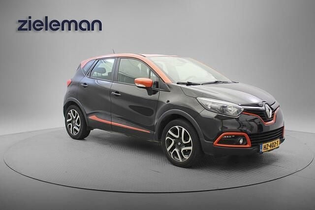 Zwart Gebruikt 2014 Renault Captur Dynamique SUV | € 5.845 (Goede deal) - Afbeelding 1/4