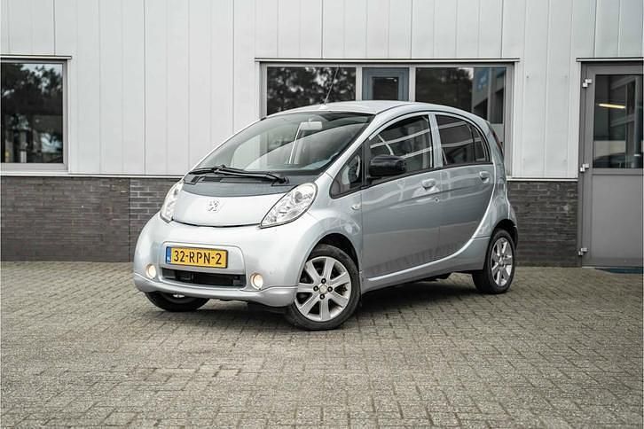 Gebruikt 2011 Peugeot iON Active Hatchback | € 3.750 - Afbeelding 1/1