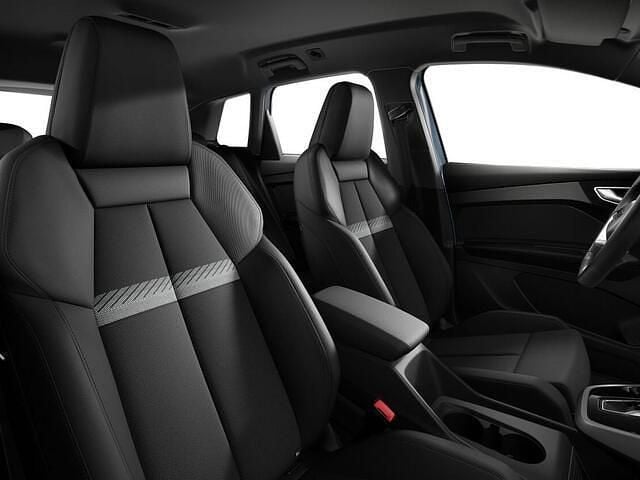 Nieuw Audi Q4 e-tron Advanced 210 kW (286 PK) 2026 Blauw SUV