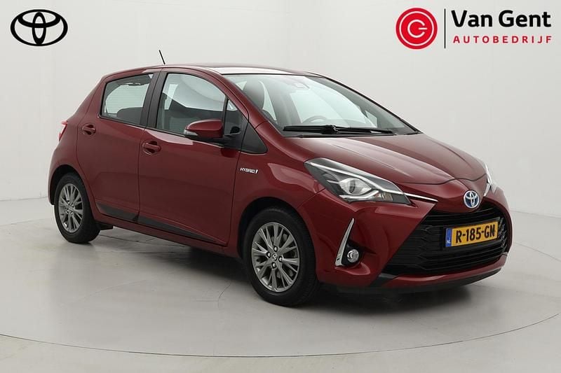 Occasion Toyota Yaris Hybrid 2022 Rood Hatchback