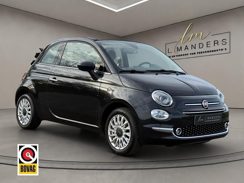 Zwart (metallic) Occasion 2017 Fiat 500C Lounge Cabriolet | € 10.995 (Eerlijke prijs) - Afbeelding 1/4