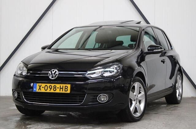 Zwart Gebruikt 2011 VW Golf VI Highline Hatchback | € 7.999 (Iets duurder) - Afbeelding 1/3