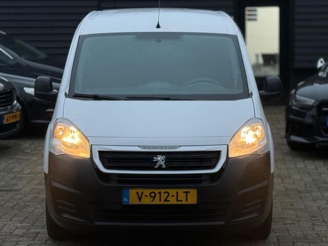 Occasion Peugeot Partner 75 PK (55 kW) 2018 Wit MPV