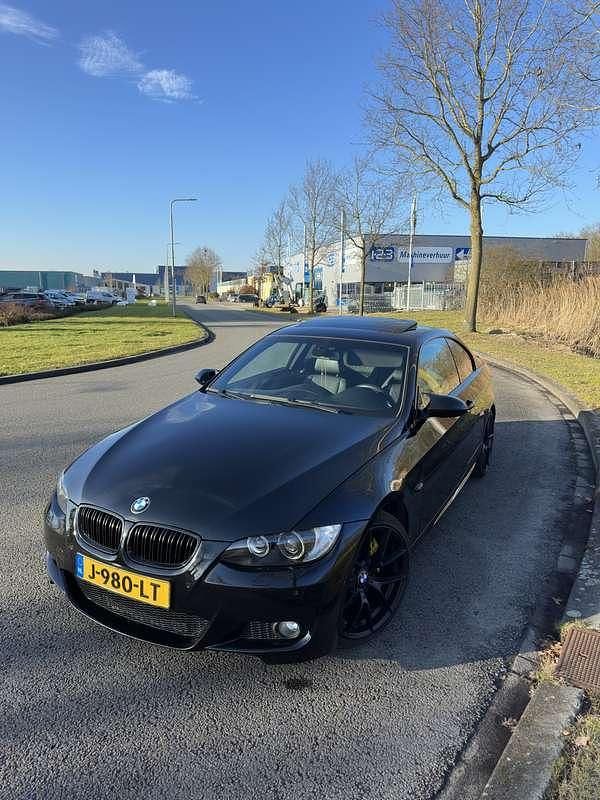 Occasion BMW 325 218 PK (160 kW) 2008 Zwart Coupé