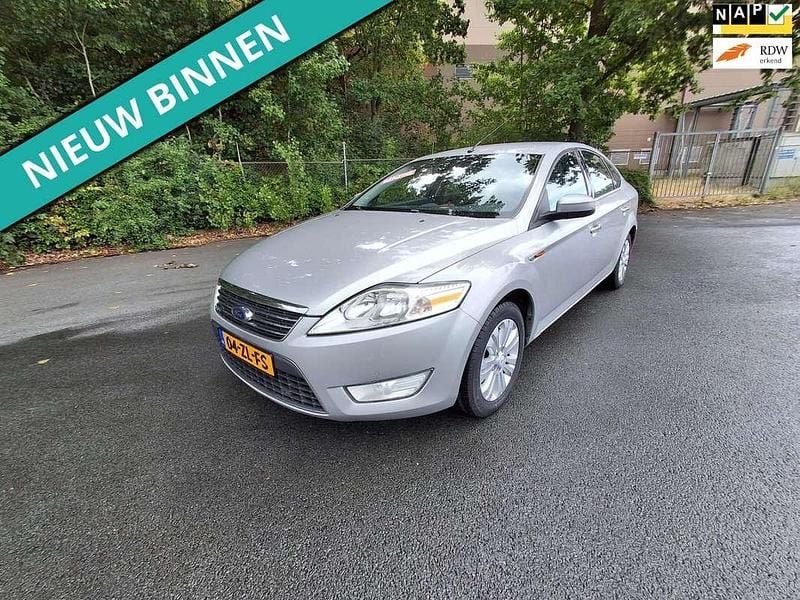 Grijs Gebruikt 2008 Ford Mondeo Ghia Hatchback | € 1.999 (Duur) - Afbeelding 1/4