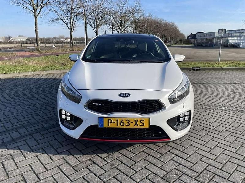 Occasion Kia ProCeed GT-Track 204 PK (150 kW) 2015 Wit Sedan