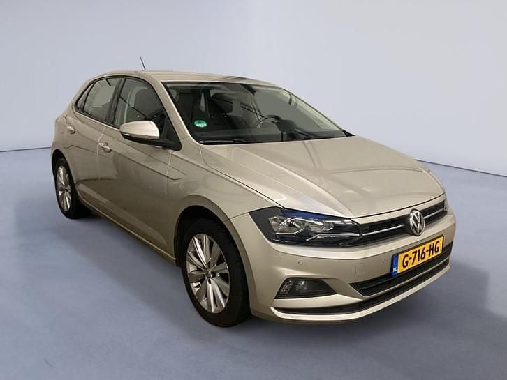 Occasion VW Polo Comfortline 95 PK (69 kW) 2018 Zilver (metallic) Hatchback