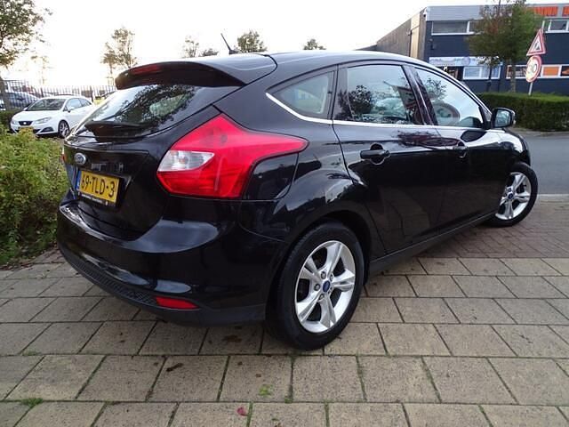 Occasion Ford Focus Trend 125 PK (91 kW) 2012 Zwart Hatchback