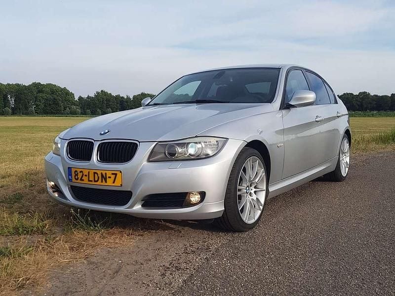 Zilver Gebruikt 2010 BMW 316 Sedan | € 8.850 (Duur) - Afbeelding 1/4