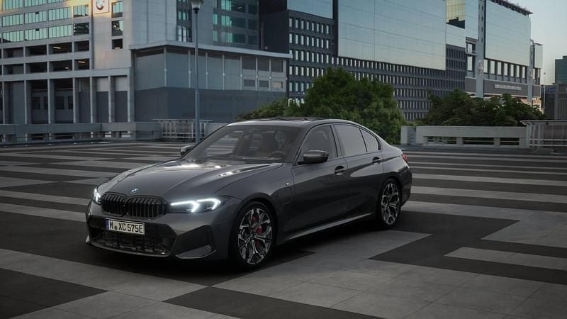 Grijs Nieuw 2025 BMW 330e Executive Sedan | € 79.249 (Duur) - Afbeelding 1/4