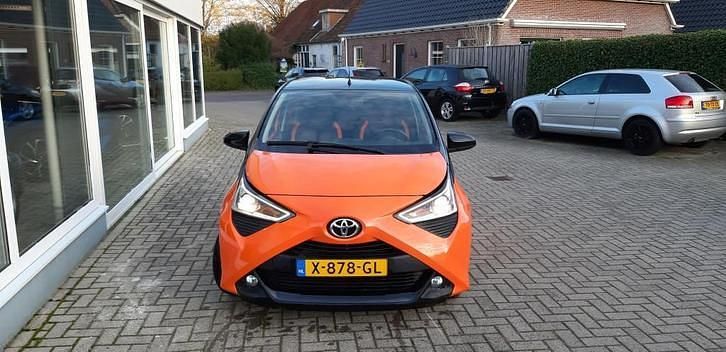 Occasion Toyota Aygo X-play 72 PK (52 kW) 2020 Oranje (metallic) Hatchback