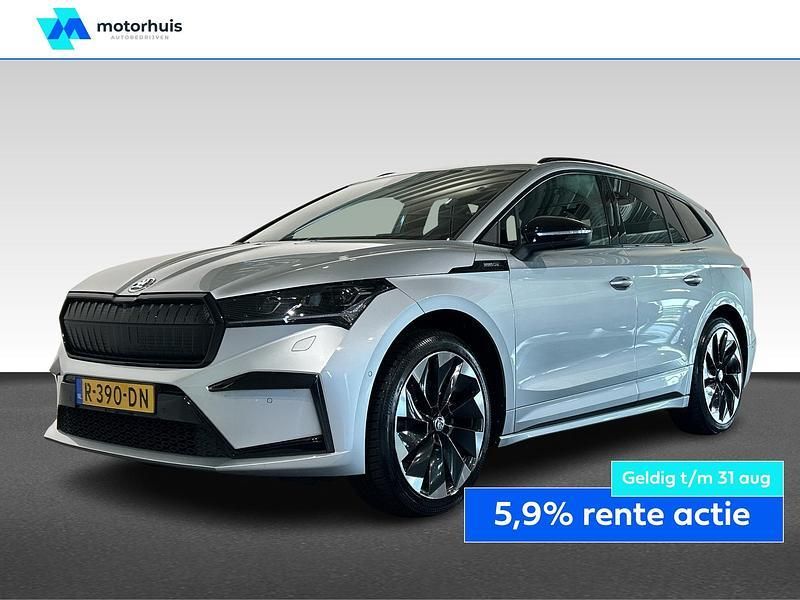 Grijs Gebruikt 2022 Skoda Enyaq iV SportLine SUV | € 27.875 (Eerlijke prijs) - Afbeelding 1/4
