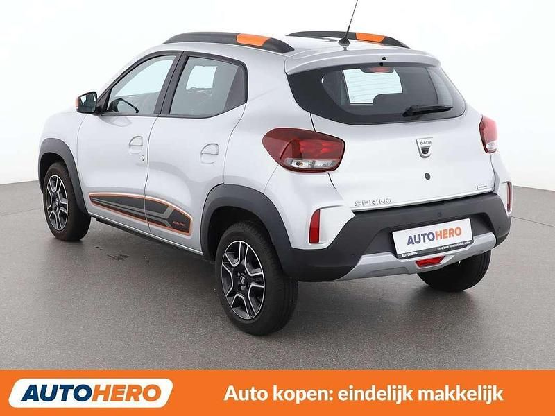 Occasion Dacia Spring Comfort Plus 33 kW (45 PK) 2022 Grijs Hatchback