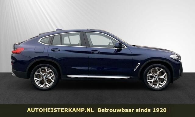 Blauw Gebruikt 2024 BMW X4 SUV | € 69.950 - Afbeelding 1/4